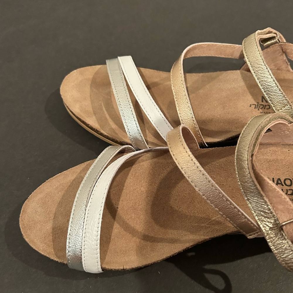 Naot Women's Hero Sandals Metallic and White Like New Size 42 - Picture 5 of 5